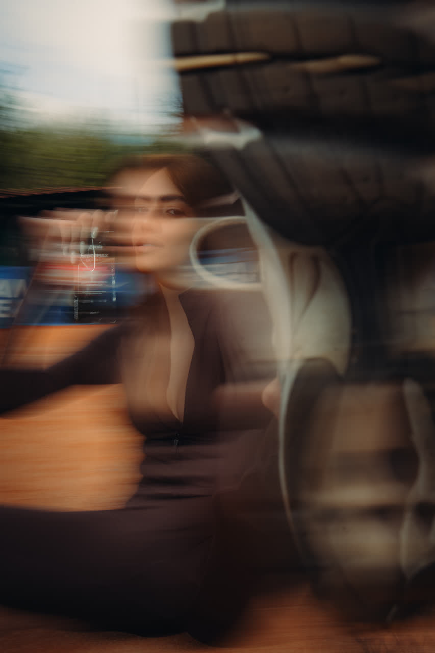 Eleva — still 08