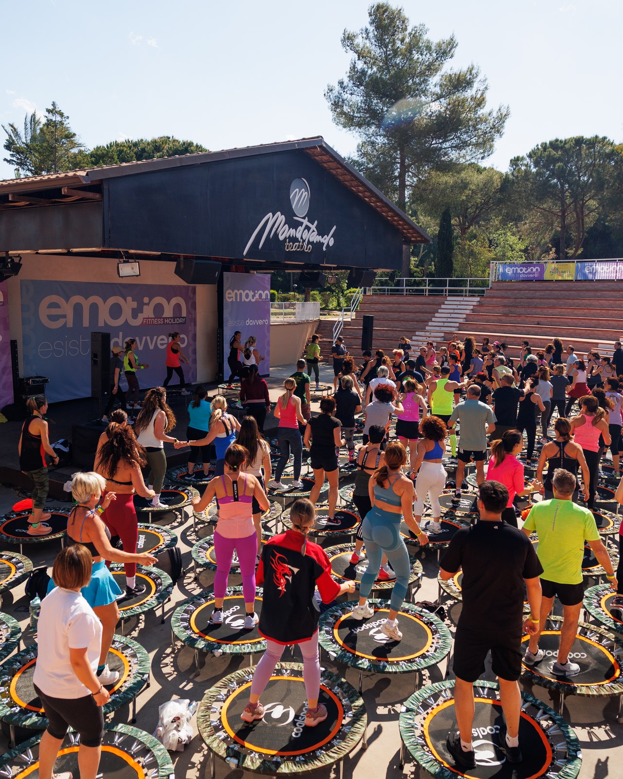 Emotion Fitness — The venue filling up as the crowd gathers on the mats