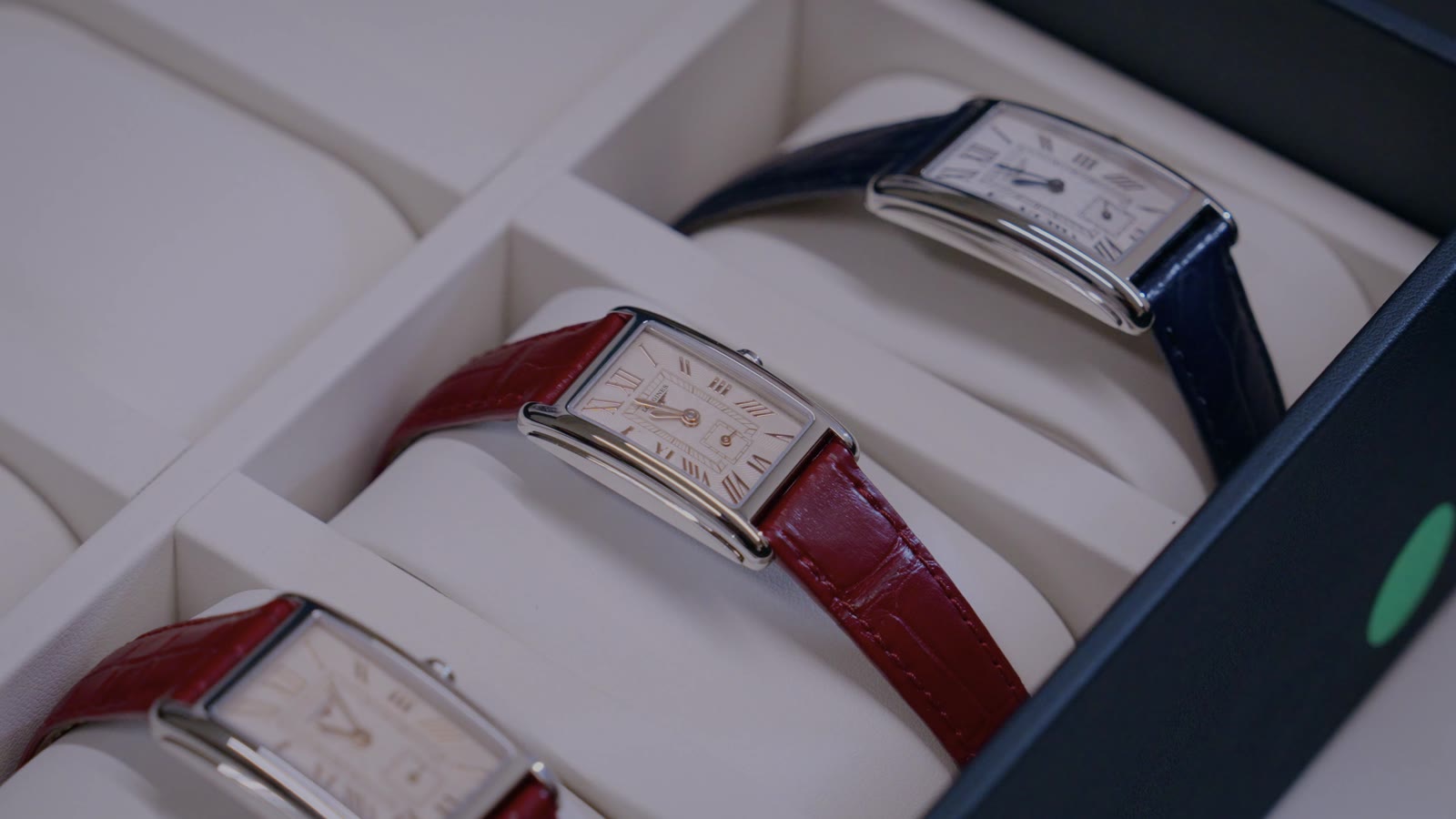 Longines — still 09