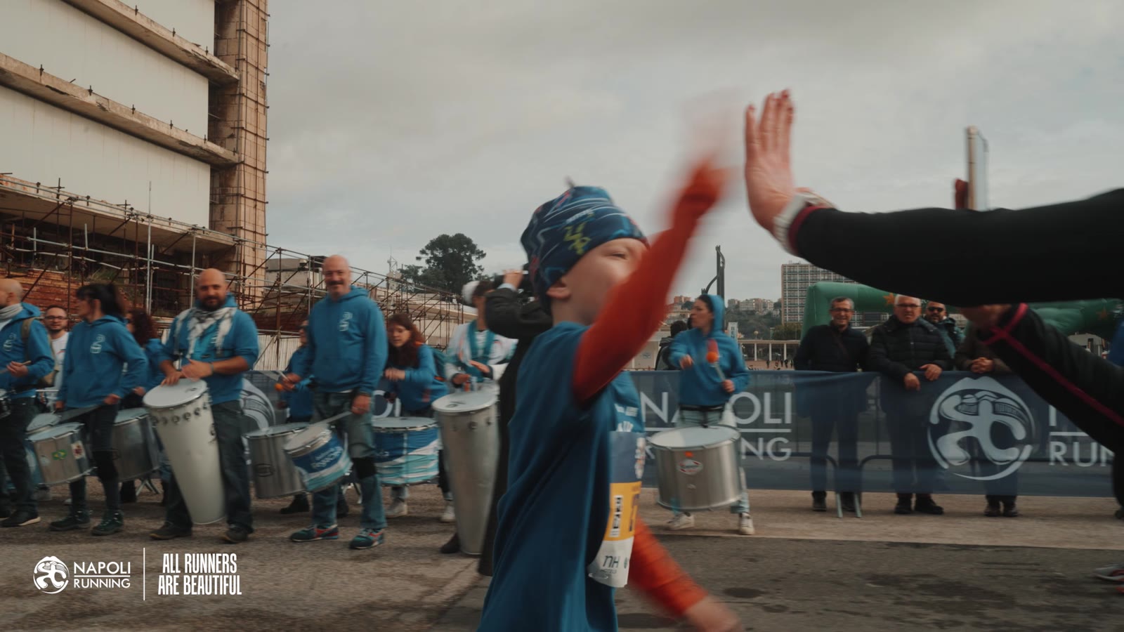 Napoli Running — still 12